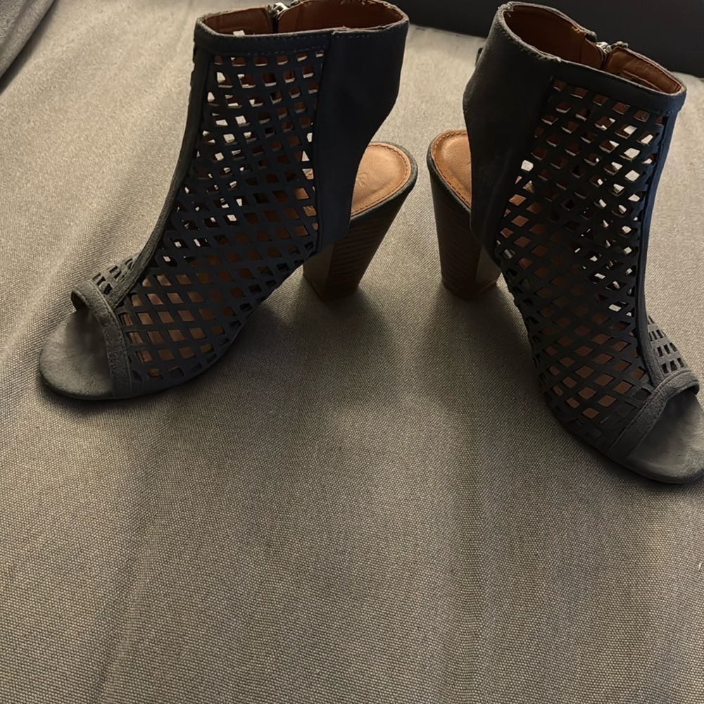 Grey Catherine Malandrino’s